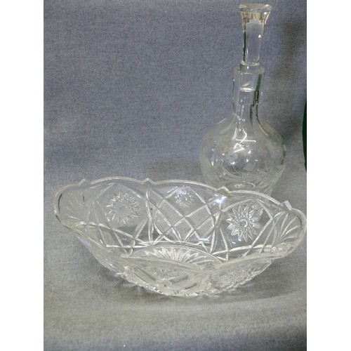 75 - A VERY ATTRACTIVE CRYSTAL DECANTER WITH GRAPE DECORATION BY ATLANTIS CRYSTAL PLUS A HEAVY CRYSTAL BO... 