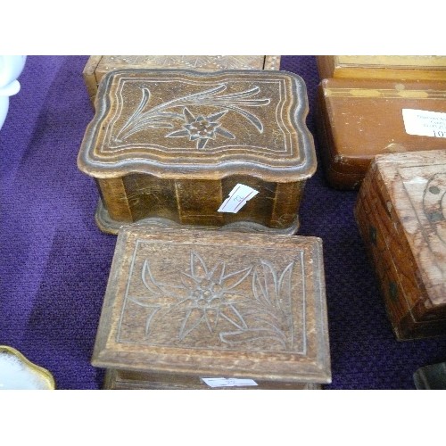 107 - A NICE SELECTION OF DECORATIVE WOODEN CIGARETTE AND TRINKET BOXES