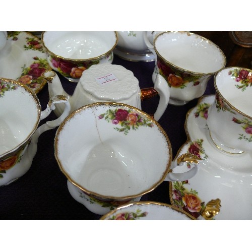 108 - A VERY LARGE QUANTITY OF ROYAL ALBERT OLD COUNTRY ROSES CHINA TO INCLUDE TEAPOT, COFFEE POT,  TEACUP... 