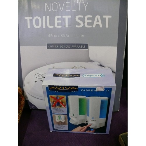 128 - NOVELTY TOILET SEAT BY MODA 'THE THRONE' WITH ORIGINAL BOX PLUS A NEW SOAP DISPENSER.