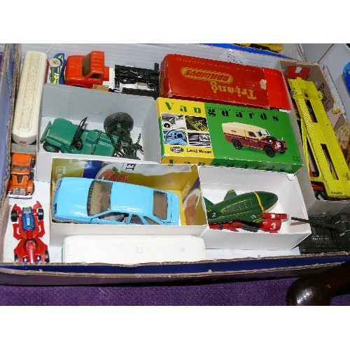 210 - A BOX OF COLLECTORS VEHICLES TO INCLUDE A TRIANG RAILWAY CARRIAGE, THUNDERBIRD 2 & 3, DINKY AND MATC... 