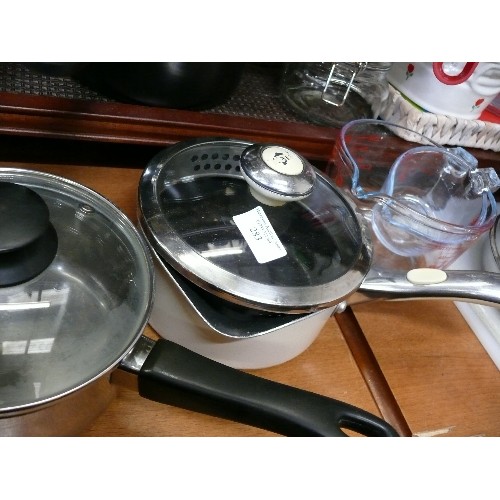 283 - A VERY LARGE LOT OF KITCHENWARE AND GOOD QUALITY SAUCEPANS TO INCLUDE A SET OF THREE BY JUDGE, A GLA... 