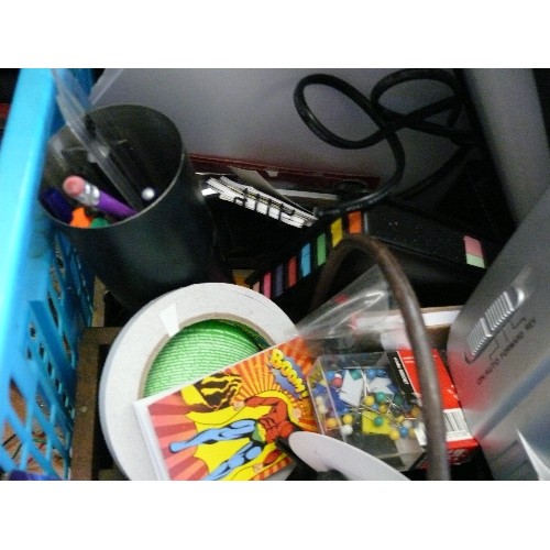 287 - A LARGE CRATE OF VARIOUS STATIONERY ITEMS TO INCLUDE VARIOUS PENS AND PAPER AND A GOOD QUALITY SHRED... 