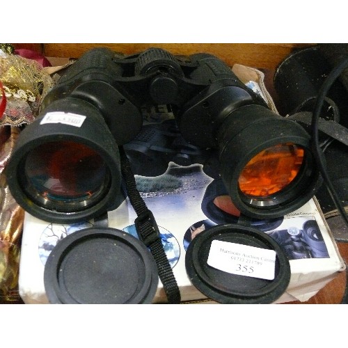 355 - A PAIR OF GOOD QUALITY VINTAGE BINOCULARS IN ORIGINAL CASE AND A FURTHER PAIR OF BINOCULARS WITH ORI... 