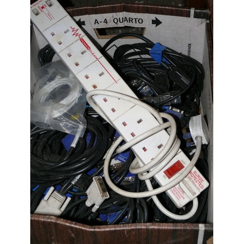 282A - A LARGE AMOUNT OF ELECTRICAL CABLES AND LEADS