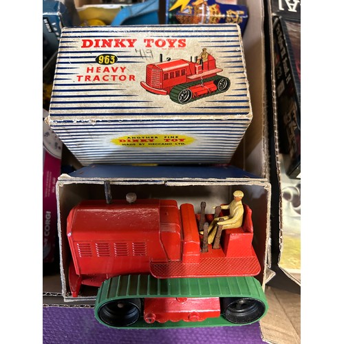 218 - A BOX OF COLLECTORS VEHICLES TO INCLUDE CARS, TRAINS AND CONSTRUCTION VEHICLES BY DINKY, CORGI AND V... 