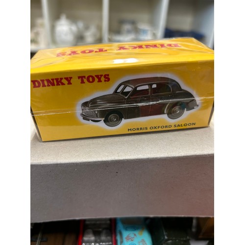 222 - A BOX OF COLLECTORS VEHICLES TO INCLUDE CORGI, DINKY AND VANGUARDS.