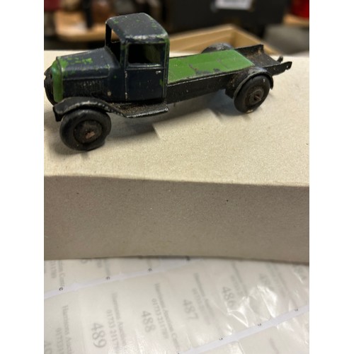 214 - A BOX OF COLLECTORS VEHICLES TO INCLUDE DINKY AND CORGI