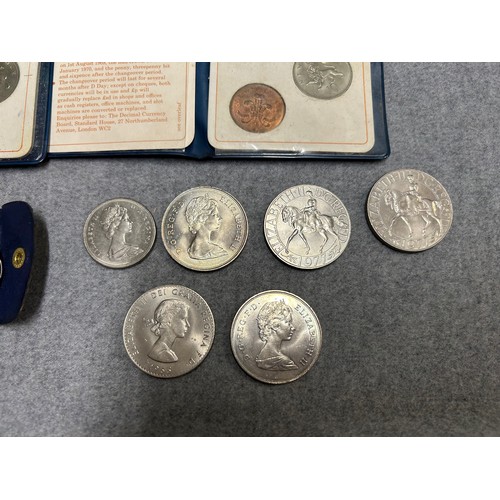 52A - COLLECTION OF COINS INC GEORGE VI 2 SHILLINGS AND SHILLINGS, CHARLES & DIANA CROWNS, CHURCHILL CROWN... 