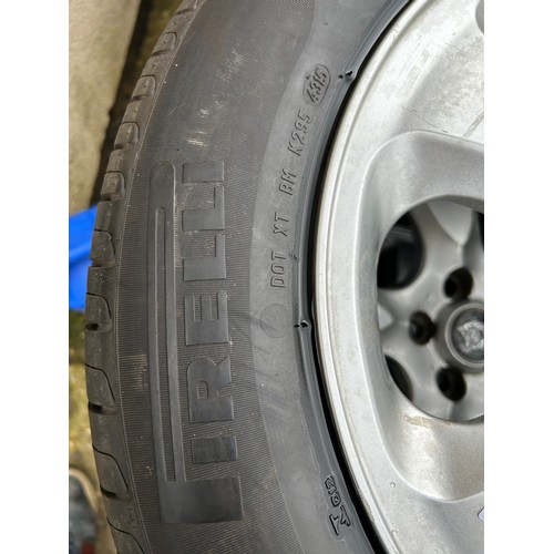 521 - 3 X JAGUAR S TYPE 5 SPOKE ALLOY, 8MM TREAD TYRES SIZE 255-55-R16