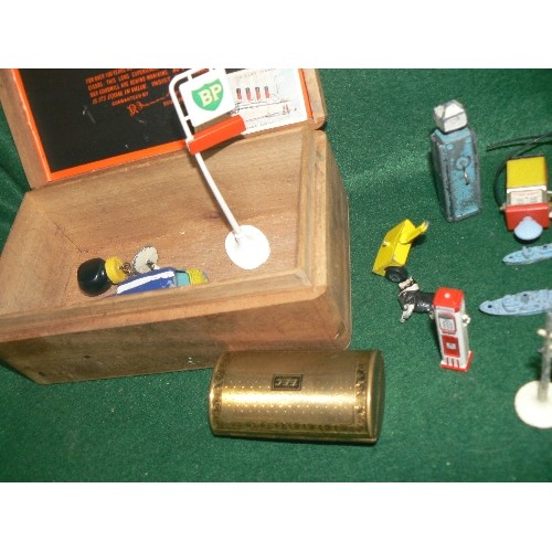 101 - A VINTAGE WOODEN CIGAR BOX WITH CONTENTS OF SMALL METAL COLLCTABLE ITEMS INCLUDING A RED TELEPHONE B... 