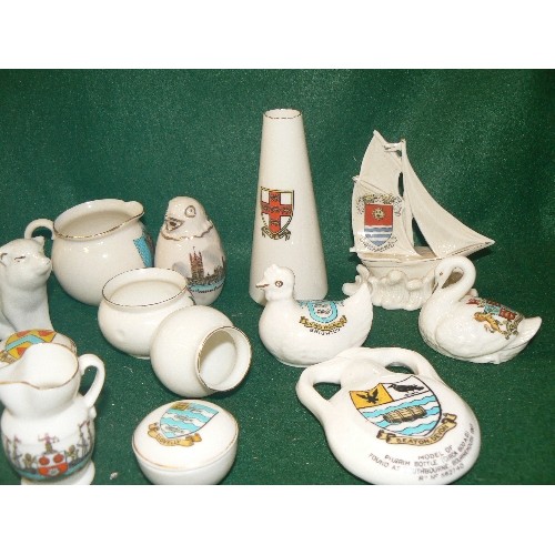 134 - A LARGE SELECTION OF CRESTWARE TO INCLUDE A PIG, BULLDOG, SHIP ETC MOSTLY BY GOSS.