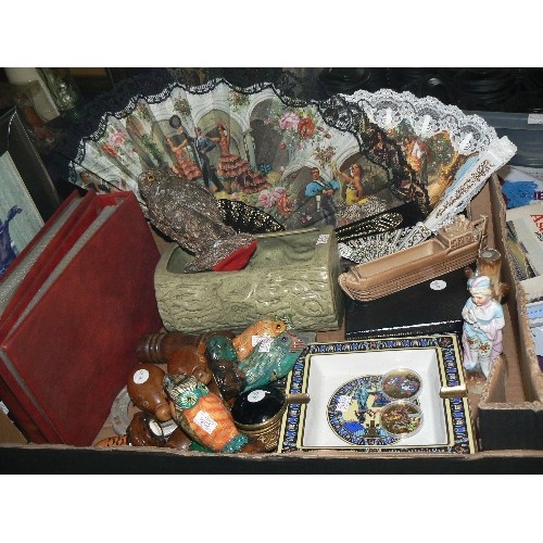 191 - A LARGE BOX OF DECORATIVE AND COLLECTABLE ITEMS TO INCLUDE 2 FOLDERS OF POSTCARD ALBUMS, HORSE RACIN... 