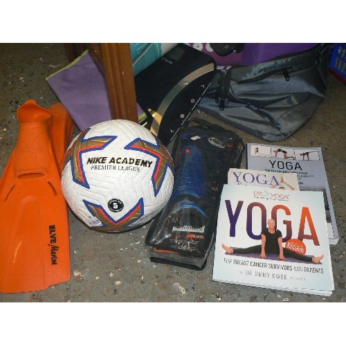 282E - BAG OF EXCERCISE ERQUIPMENT, SHINGUARDS, EXCERCISE MATS, RACKET, FLIPPERS ETC.