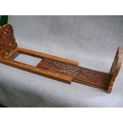 68 - DECORATIVE CARVED HARDWOOD EXTENDING BOOKENDS