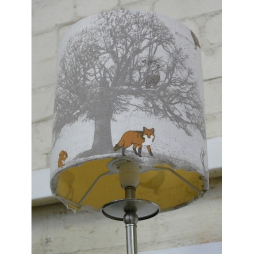 91 - A CHROME TABLE LAMP WITH  A DECORATIVE WOODLAND LAMPSHADE