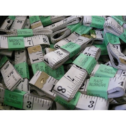 255 - A LARGE QUANTITY OF WHITE TAPE MEASURES 80+