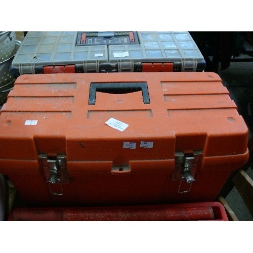 228 - A TOOLBOX OF VARIOUS SIZED FILES, QUANTITY OF STANLEY KNIVES AND A WHEEL BRACE