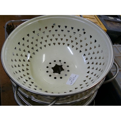 223 - FOUR CREAM METAL KITCHEN LAMPSHADES IN THE SHAPE OF COLANDERS