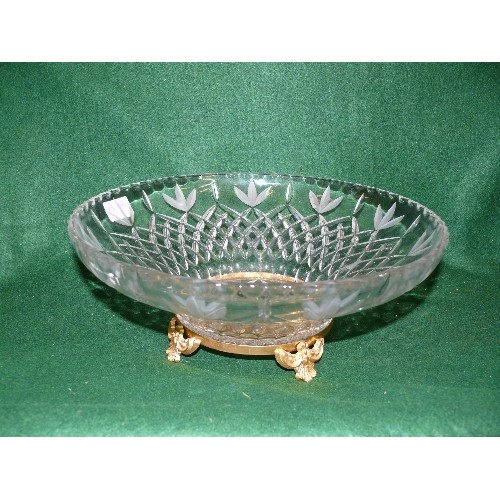 141A - A LOVELY HAND CUT IRISH CRYSTAL BOWL WITH 24ct GOLD LEAF STAND BY KILLARNEY CRYSTAL