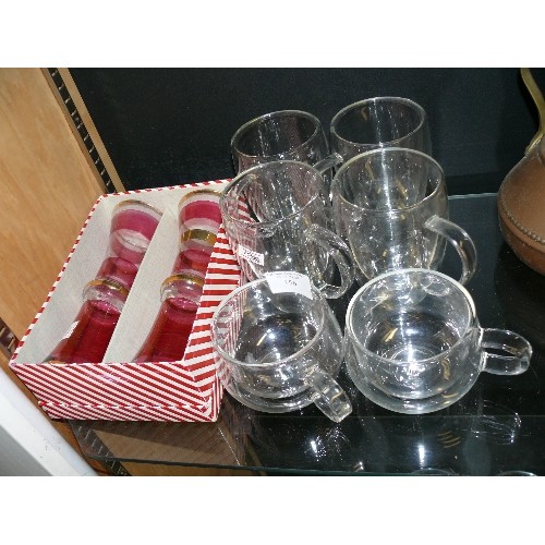 156 - A PAIR OF DOUBLE LAYER GLASS TEACUPS BY JUDGE PLUS FOUR DOUBLE LAYER MUGS AND A PAIR OF PINK AND GOL... 