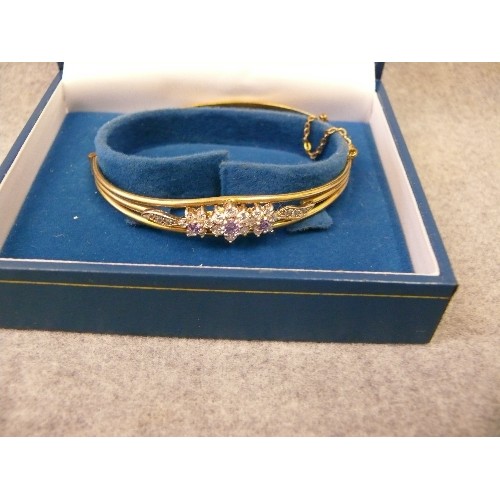 28 - A LOVELY GOLD PLATED BRACELET WITH WHITE AND PINK STONES