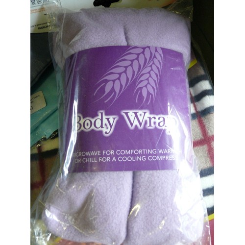 490 - TRAVEL SELECTION -  BODY WRAP,  SINGLE BOX MOSQUITO NET,  GEL COOL MAT, SOFT FIBRE TEK TOWEL, ALL AP... 