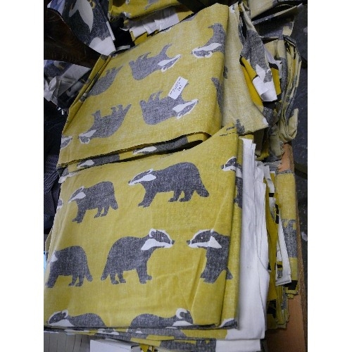 262 - A LARGE QUANTITY OF OFFCUTS OF MATERIAL WITH BADGER PATTERN