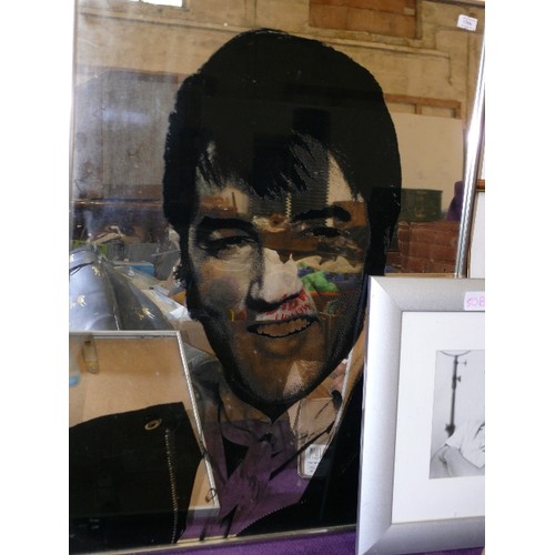 140 - A LARGE ELVIS MIRROR PLUS FRAMED AND GLAZED PRINTS OF ELVIS, FREDDIE MERCURY AND JIMMI HENDRIX PLUS ... 