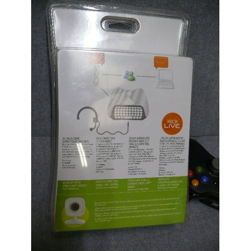 97 - 360 LIVE MESSENGER KIT NEW AND SEALED PLUS A CONTROLLER