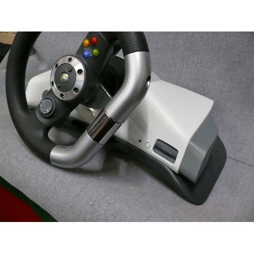 99 - XBOX 360 WIRELESS RACING WHEEL AND FORCE FEEDBACK