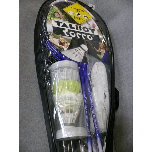 135 - A BADMINTON 4 PLAYER SET WITH RACKETS, SHUTTLECOCKS AND NET, ALL NEW IN ORIGINAL BAG.