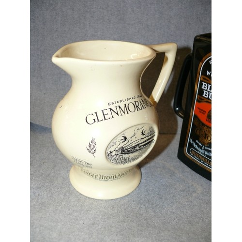 166 - A COLLECTION OF WHISKY WATER JUGS TO INCLUDE JOHNNIE WALKER, BUSHMILLS, GLENMORANGIE AND LANGS SUPRE... 