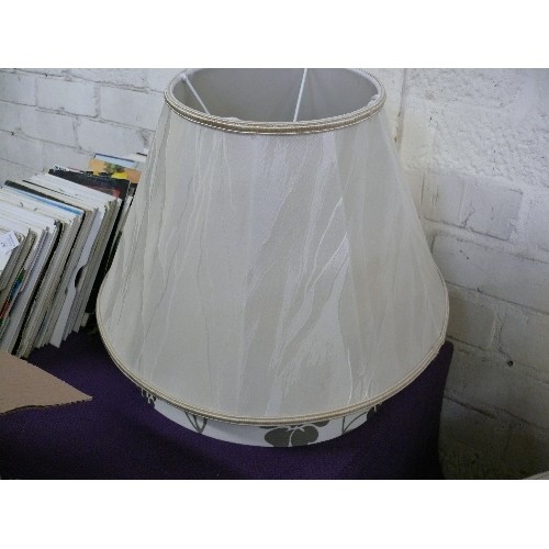 211 - A PAIR OF VERY LARGE NEW LAMPSHADES PLUS 2 FURTHER LAMPSHADES