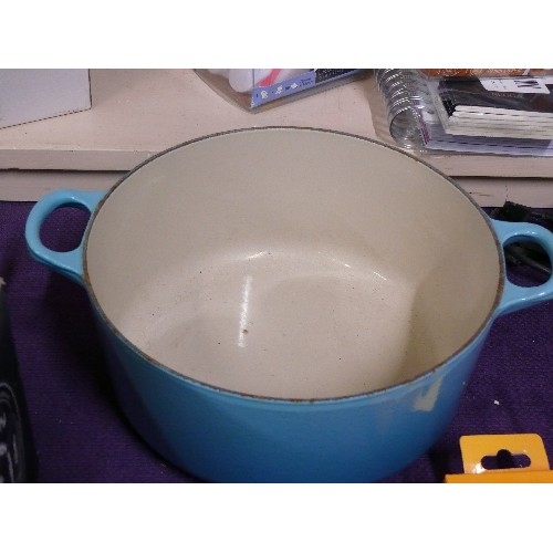 80 - LE CREUSET CAST IRON CASSEROLE POT WITH LID IN BLUE