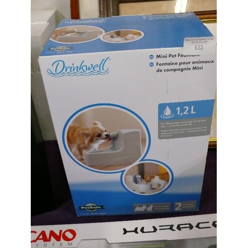 122 - A DRINKWELL MINI PET FOUNTAIN, 1.2 LITRE, NEW AND BOXED