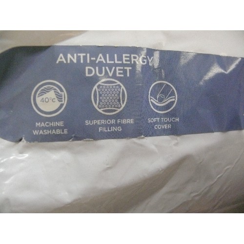 347 - A SUPER KING 13.5 TOGG DUVET BY NEXT PLUS A PAIR OF ANTI-ALLERGY HOLLOWFIBRE PILLOWS, BOTH BRAND NEW... 