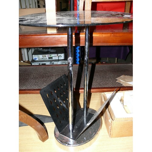 460 - CONTEMPORARY CHROME AND GLASS LAMP TABLE WITH MAGAZINE RACK