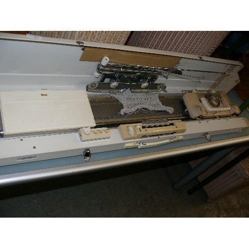 461 - EMPISAL KNITMASTER MACHINE WITH ACCESSORIES