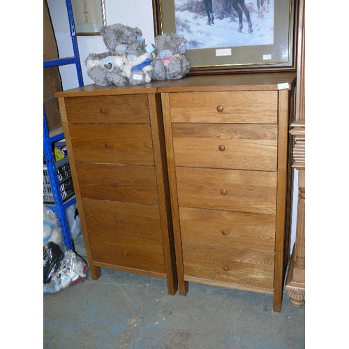 482 - PAIR OF TALL 5 DRAWER CHESTS IN OAK STYLE FINISH