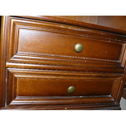 485 - PAIR OF BEDSIDE CHESTS, MADE IN ITALY