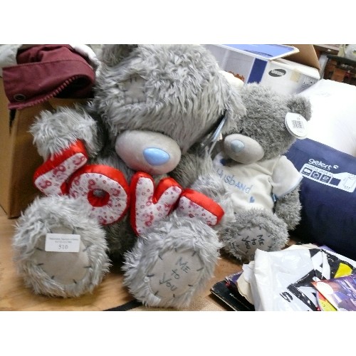 510 - 2 X LARGE 'ME TO YOU' BEARS ONE WEARING A HUSBAND T-SHIRT THE OTHER HOLDING THE LETTERS 'LOVE', NEW ... 