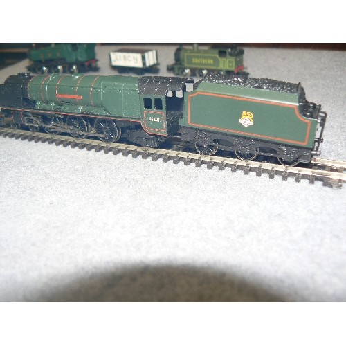 1 - N GAUGE RAILWAY ENGINE CARRIAGES AND MINIATURE DECORE BENCHES PEOPLE 
A GRAHAM FARISH LOCO J39 060 K... 