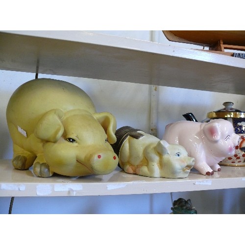 91 - 3 DECORATIVE CERAMIC PIG MONEY BOXES