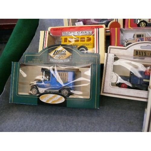 160 - A SELECTION OF 15 BOXED COLLECTORS VEHICLES, DAYS GONE BY LLEDO AND CORGI TO INCLUDE BUSES, VANS ETC