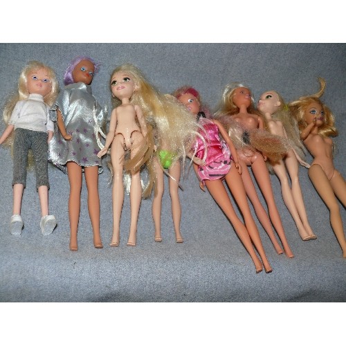 186 - A LARGE BOX OF VARIOUS DOLLS TO INCLUDE BARBIE ETC.