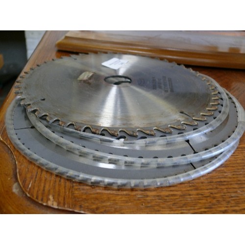 340 - 4 CARBIDE TIPPED CIRCULAR SAW BLADES 210MM WITH 30MM HOLE, 1 BY TREND