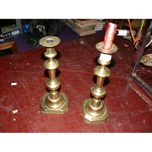 365 - A PAIR OF BRASS CANDLESTICKS, BRASS FIREDOG AND PAIR OF BRASS BELLOWS