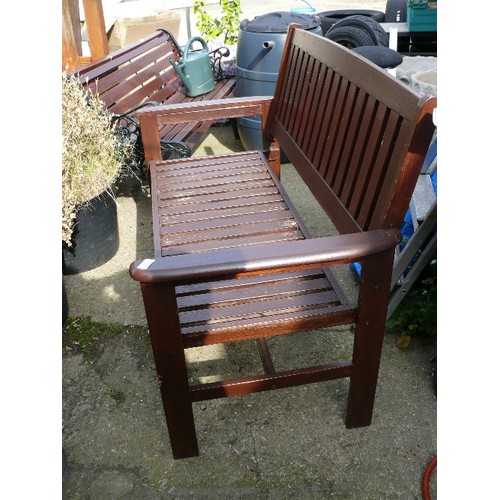 412 - A NICE WOODEN GARDEN BENCH