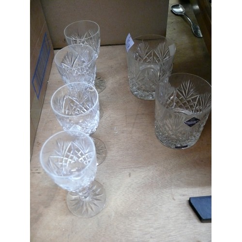 343 - A PAIR OF EDINBURGH CRYSTAL WHISKY TUMBLERS AND A SET OF 4 EDINBURGH CRYSTAL GLASSES